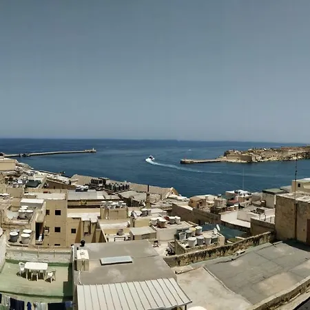 Sea View Large * Valletta